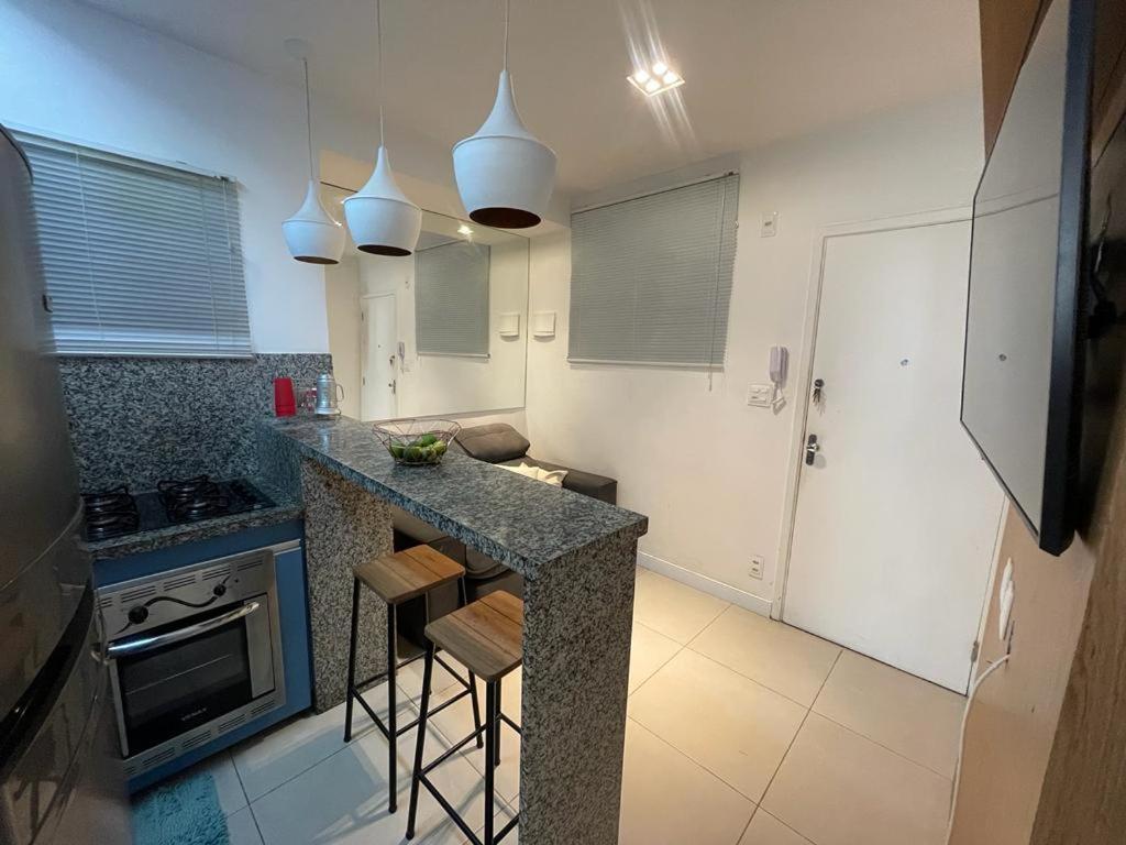 Lindo Apartamento Mobiliado, Uma Quadra Da Praia! * Río de Janeiro